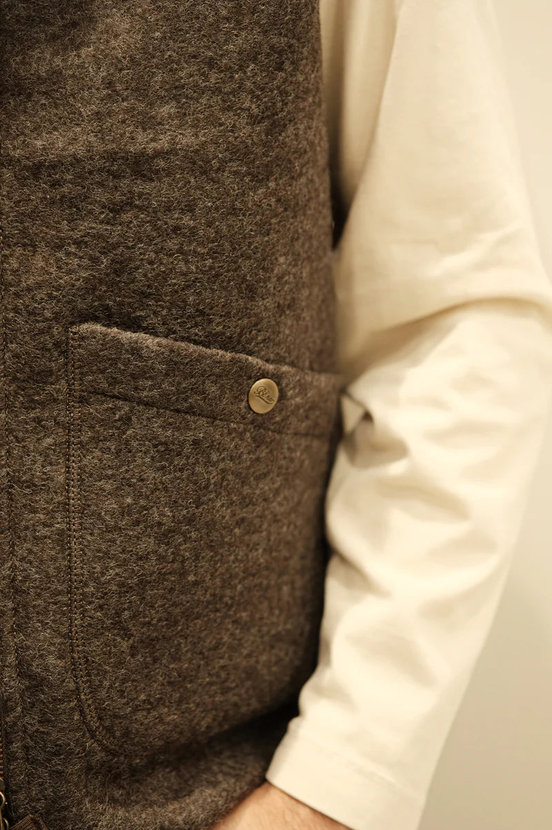 BOILED WOOL VEST WOLF MARRONE