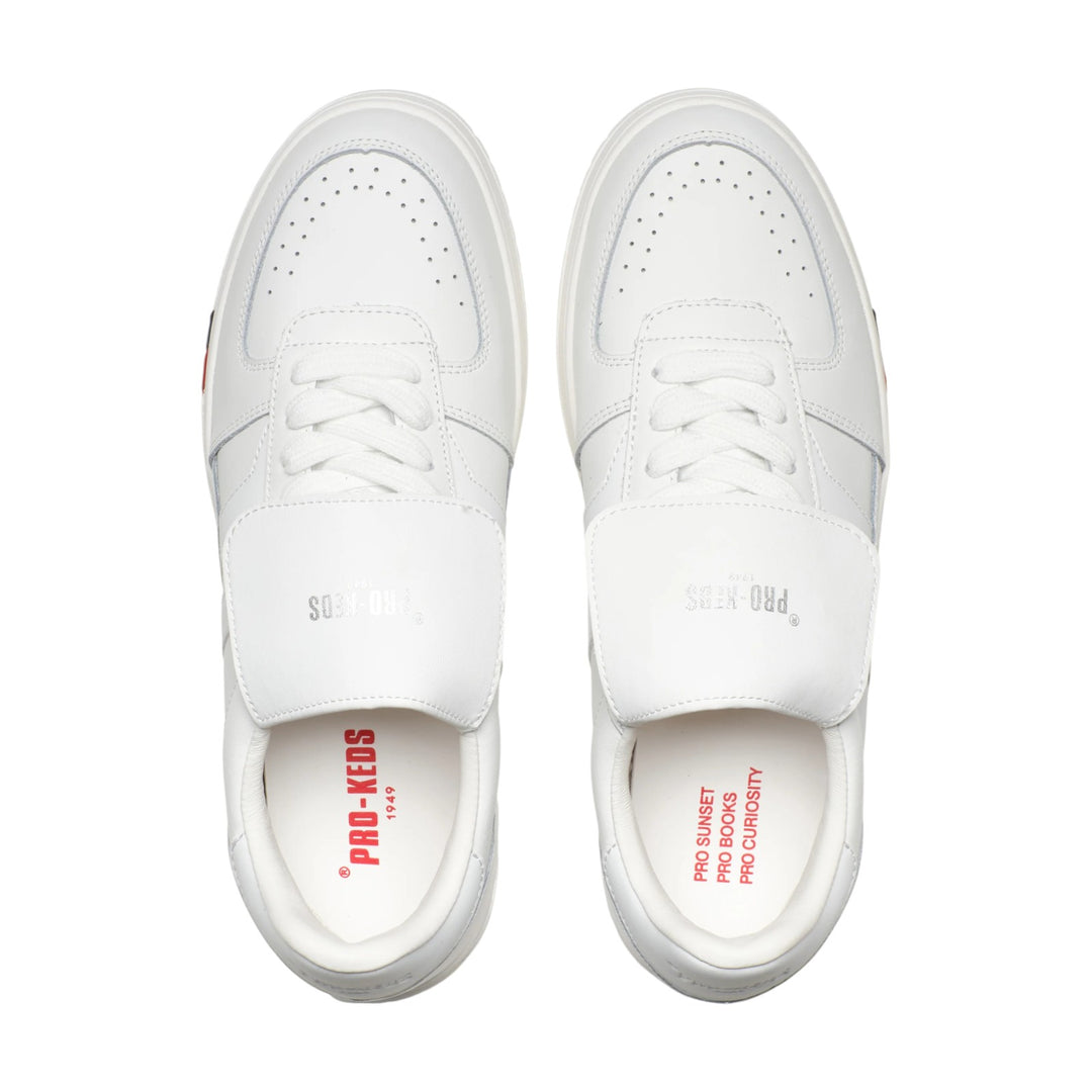 Field King in weißem Leder