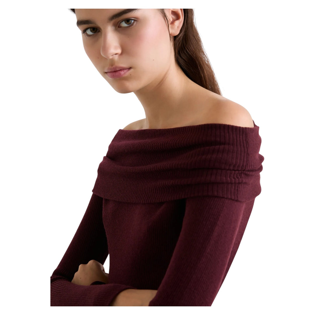 CORINNE BURGUNDY SWEATER
