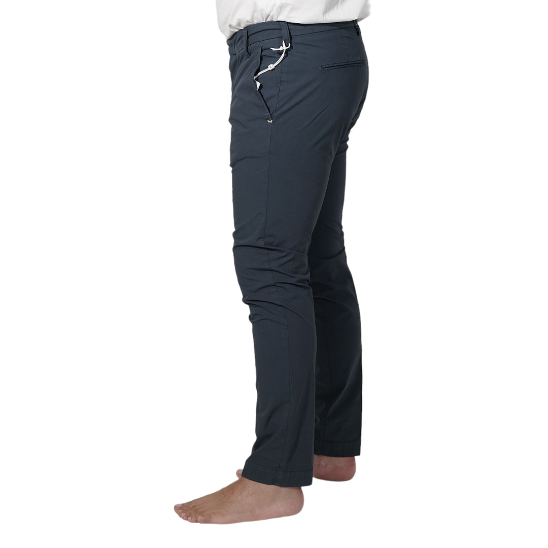 immagine-2-entre-amis-pantalone-con-elastico-e-pencie-tesssuto-tecnico-ultralight-blu-pantaloni-p2481881872-night-blue